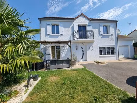 maison familiale de 143 m² à mouroux – terrain de 875 m²
