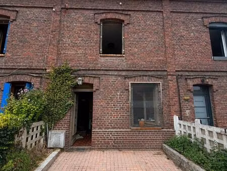 maison mitoyenne  3 chambres  fort potentiel !