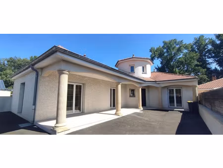 vente maison 6 pièces 141 m² à cusset (03300)  314 000 €