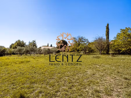 terrain de 2278 m² - libre constructeur