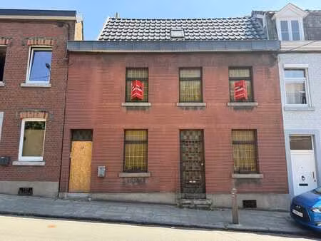 grande maison 4 ch avec jardin et terrasse à rénover