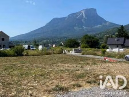 vente terrain à apremont (73190) : à vendre / 606m² apremont