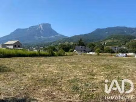 vente terrain à apremont (73190) : à vendre / 807m² apremont