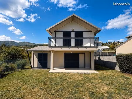 villa 4 pièces 92 m²