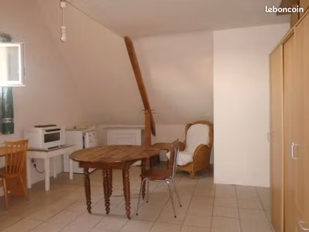 loue studio meublé