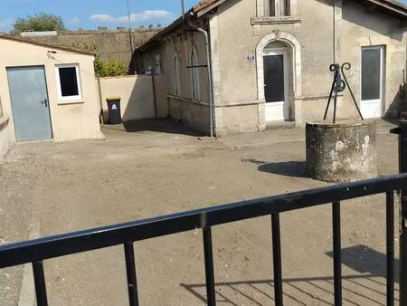 maison de 40 m² à montendre (17130) libre de suite