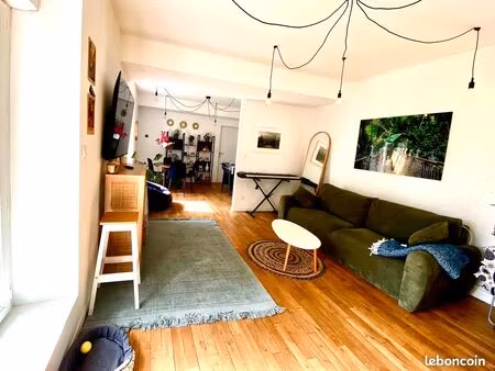 buxerolles – t2 meublé de 58 m² refait à neuf avec parking – 850 cc