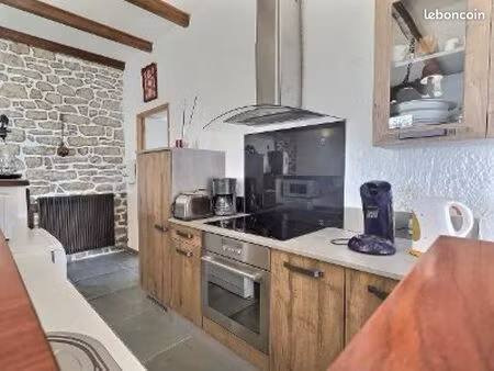 appartement de plein pied de 3 chambres location à l’année