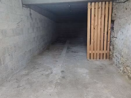 grand garage 39 m² très profond