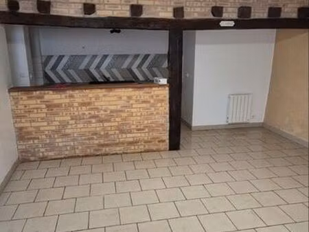 location maison bourg la chapelle aligné