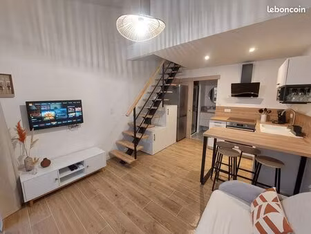? appartement meublé rénové – 50 m de la plage – parking privé – sept. 2026 à juin 2027