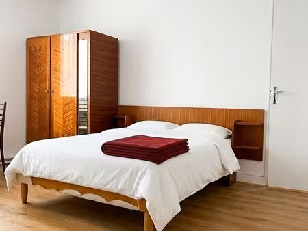 charmant studio meublé de 27 m² . tout inclus (eau  élec  chauffage) proche centre-ville