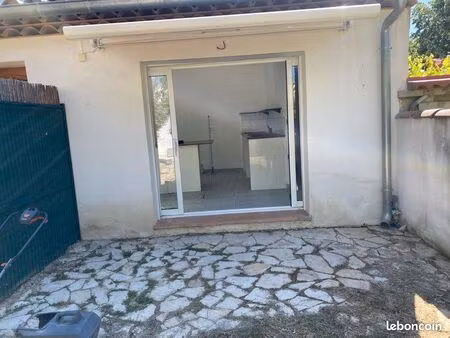 location maisonnette t2 55 m² plus mezzanine 14 m²  jardin  50 m² st julien marseille