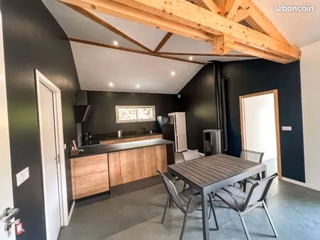 maison spacieuse et moderne