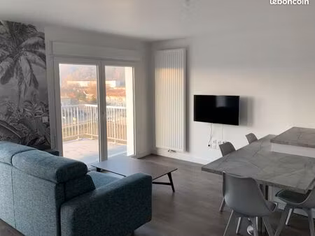 location meublée magnifique appartement récent t2 bas floirac vue dégagée