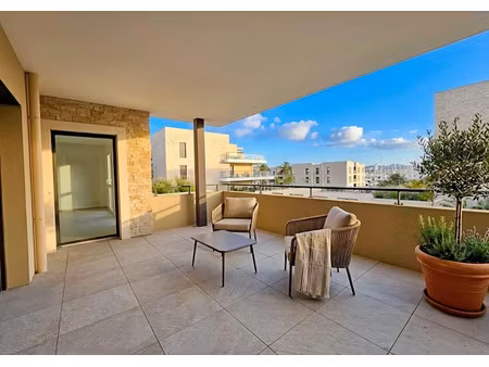 vente appartement 3 pièces 74 m² à saint-mandrier-sur-mer (83430)  585 000 €