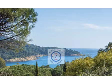 vente villa 6 pièces 135 m² à la croix-valmer (83420)  3 255 000 €
