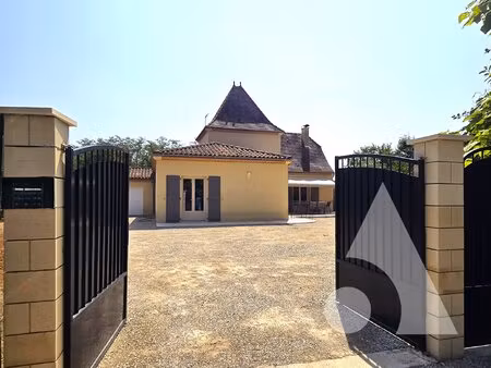 élégante demeure au coeur du triangle d'or du périgord noir à la roque-gageac