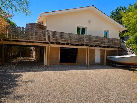 maison en troisième ligne du lac lieu-dit le moutchic