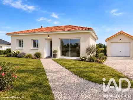 maison à montaner (64460)