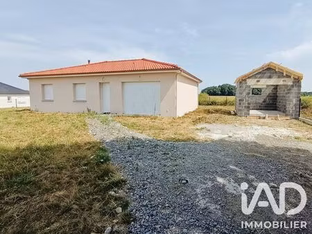 pavillon à montaner (64460)
