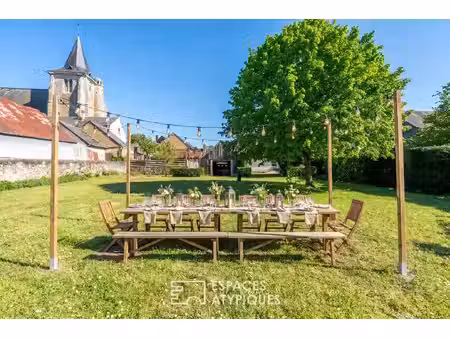 bâtisse à fort potentiel avec jardin et dépendances