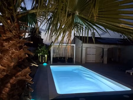 superbe villa plain pied 5 chambres  grande terrasse  piscine  garage et atelier sur...