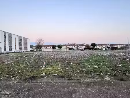vente terrain 540 m² à aurillac (15000)  52 380 €