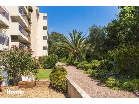 appartement t3 de 61 m² à saint-raphaël 83700