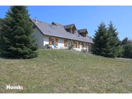maison familiale de 136 m² avec appartement indépendant – un véritable havre de paix au cœ