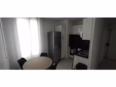 location meublée appartement 2 pièces 38 m² à saint-denis (93200)  800 €