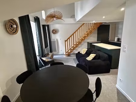 location appartement 4 pièces à blaye (33390)  820 €
