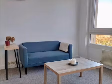 location meublée appartement 1 pièce 33 m² à lille (59000)  840 €