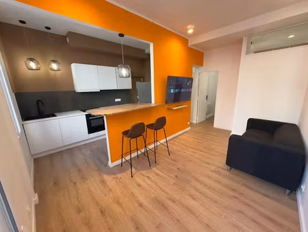 location appartement 2 pièces 35 m² à marseille 6ème (13006)  890 €