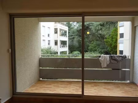 location appartement 2 pièces 45 m² à montpellier (34000)  880 €