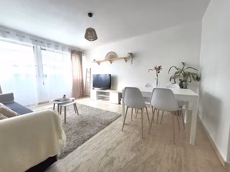 location meublée appartement 2 pièces 52 m² à marseille 4ème (13004)  929 €