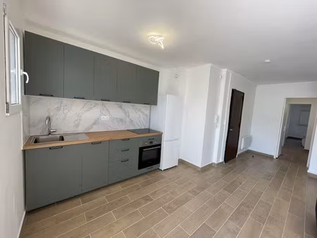 location meublée appartement 2 pièces 45 m² à marseille 10ème (13010)  999 €