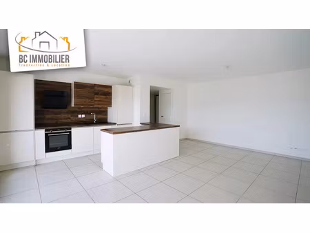 location appartement 3 pièces 68.05 m² à ferney-voltaire (01210)  1 875 €