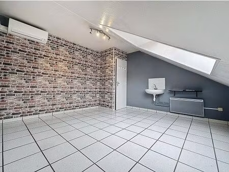 local professionnel - 14m ²