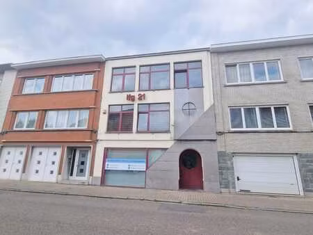 bureau +/-100m² + jardin - bon etat!!