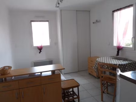 location meublée appartement 1 pièce 18 m² à basse-goulaine (44115)  432 €