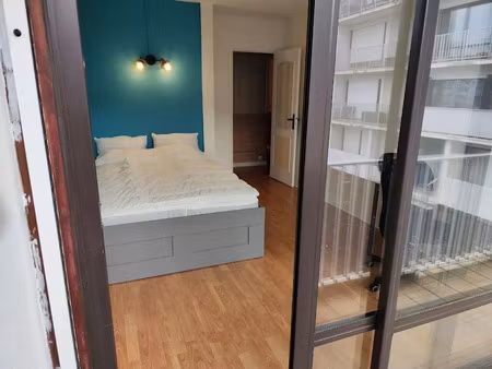 location meublée appartement 4 pièces 85 m² à tours (37000)  450 €