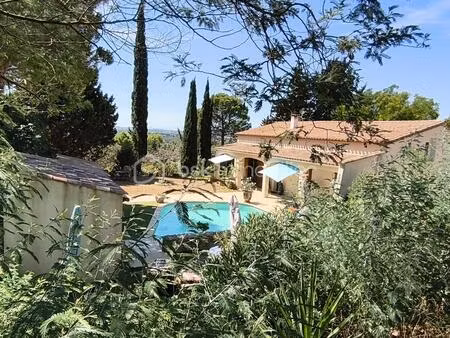 domaine de 2 hectares