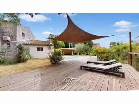 en exclusivite - maison en pierre - jardin - piscine - garage - climatisation - faible tax