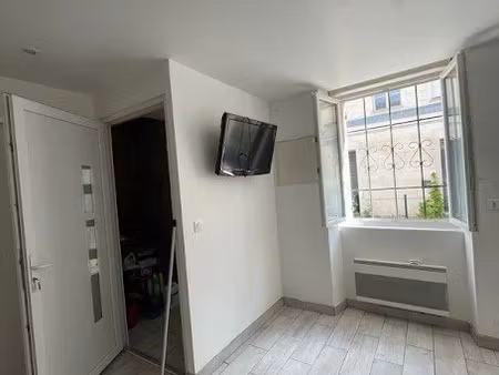 location appartement 2 pièces 25 m² à bordeaux (33000)  740 €