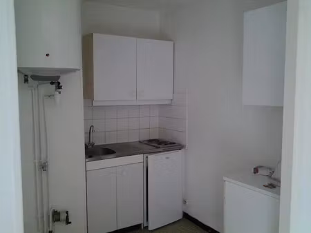 location appartement 1 pièce 31 m² à lille (59000)  575 €