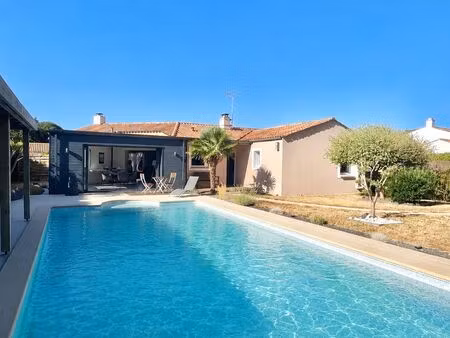 maison à landeronde (85150)