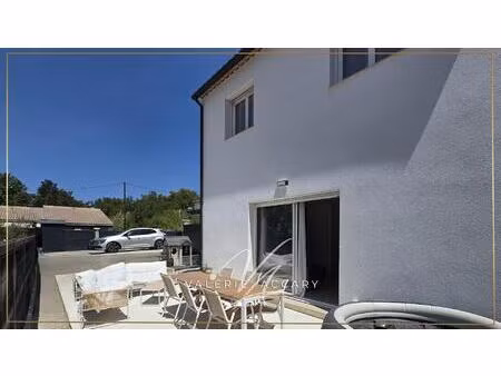 rocbaron : villa de 2025 de 73 m² sur un terrain de 218 m²  quartier calme...