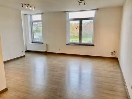 appartement 1ch et 1 dressing 70m² andenne