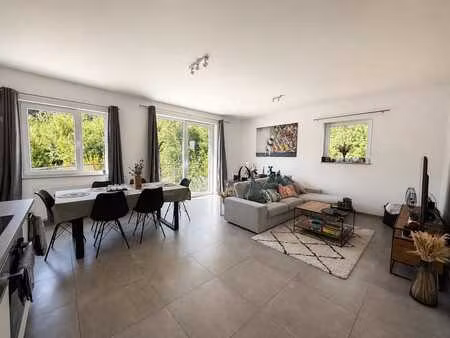 appartement 2 ch. avec terrasse idéalement situé !